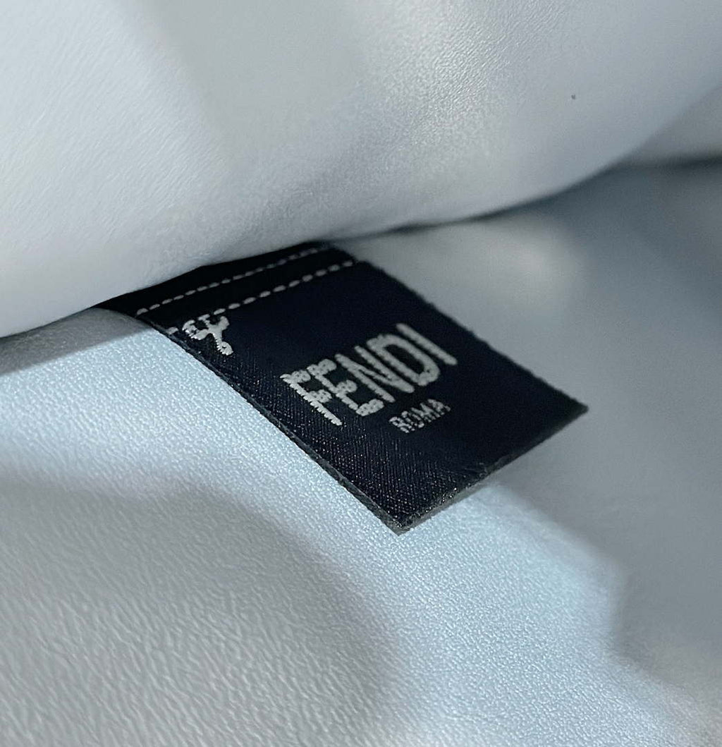 Fendi 8BN321 Peekaboo ISeeU Medium Light blue Selleria bag with 646 hand-sewn topstitches 80133