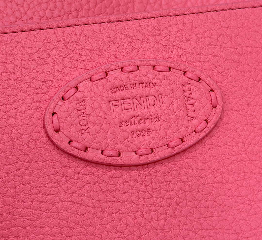 Fendi 8BN321 Peekaboo ISeeU Medium Pink Selleria bag with 646 hand-sewn topstitches 80133