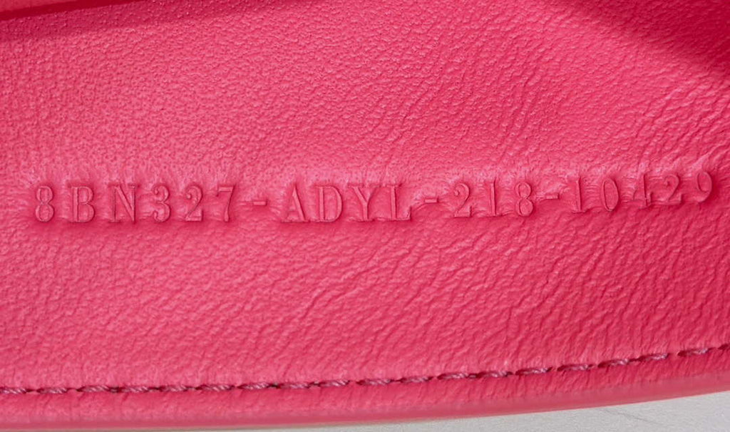 Fendi 8BN321 Peekaboo ISeeU Medium Pink Selleria bag with 646 hand-sewn topstitches 80133