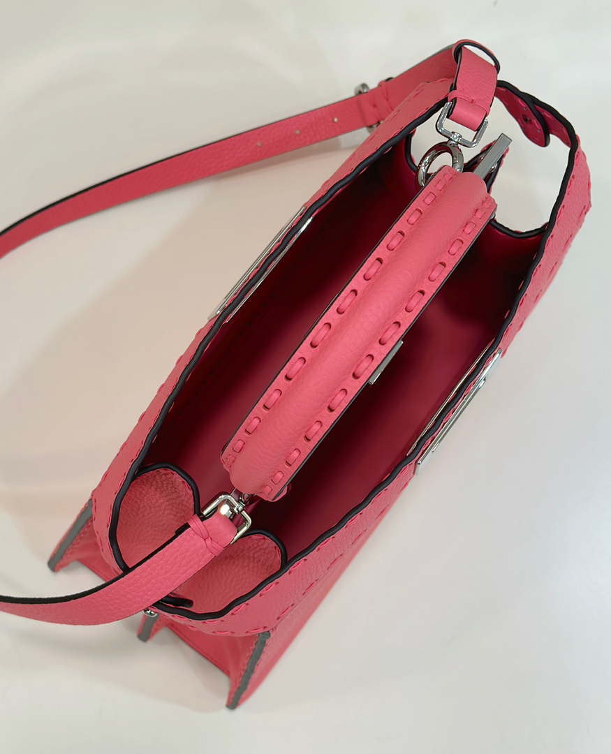 Fendi 8BN321 Peekaboo ISeeU Medium Pink Selleria bag with 646 hand-sewn topstitches 80133