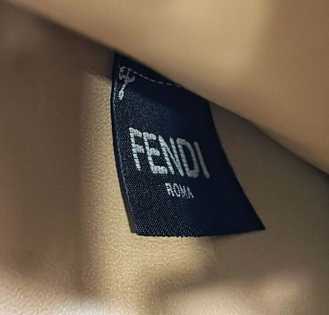 Fendi 8BN321 Peekaboo ISeeU Medium Tan Selleria bag with 646 hand-sewn topstitches 80133