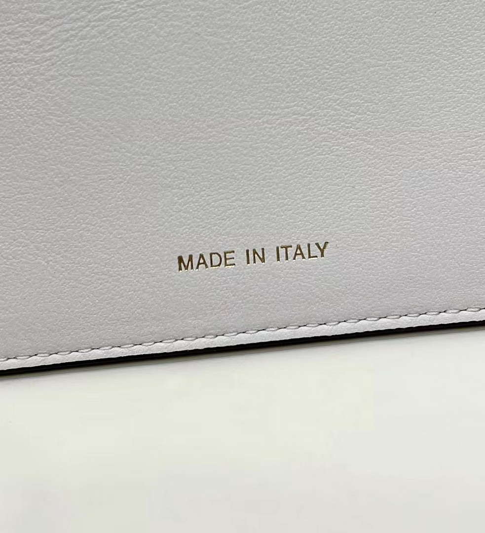 Fendi 8BN321 Peekaboo Iseeu Medium White Leather Bag 8596L