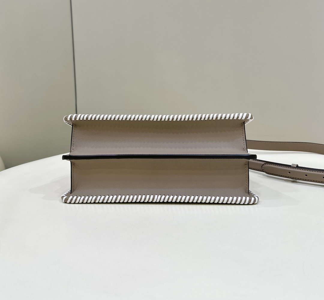 Fendi 8BN327 Peekaboo ISeeU Medium Gray &White interlace leather bag 80143 - Default Title - View 3