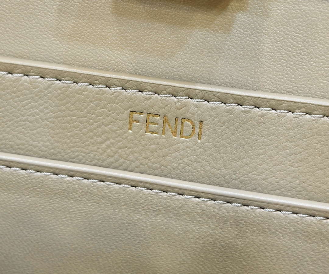 Fendi 8BN327 Peekaboo ISeeU Medium Gray &White interlace leather bag 80143