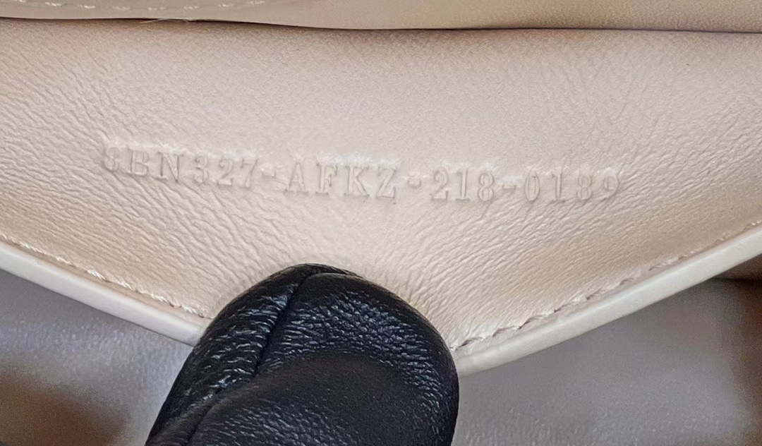 Fendi 8BN327 Peekaboo ISeeU Small Apricot leather bag
