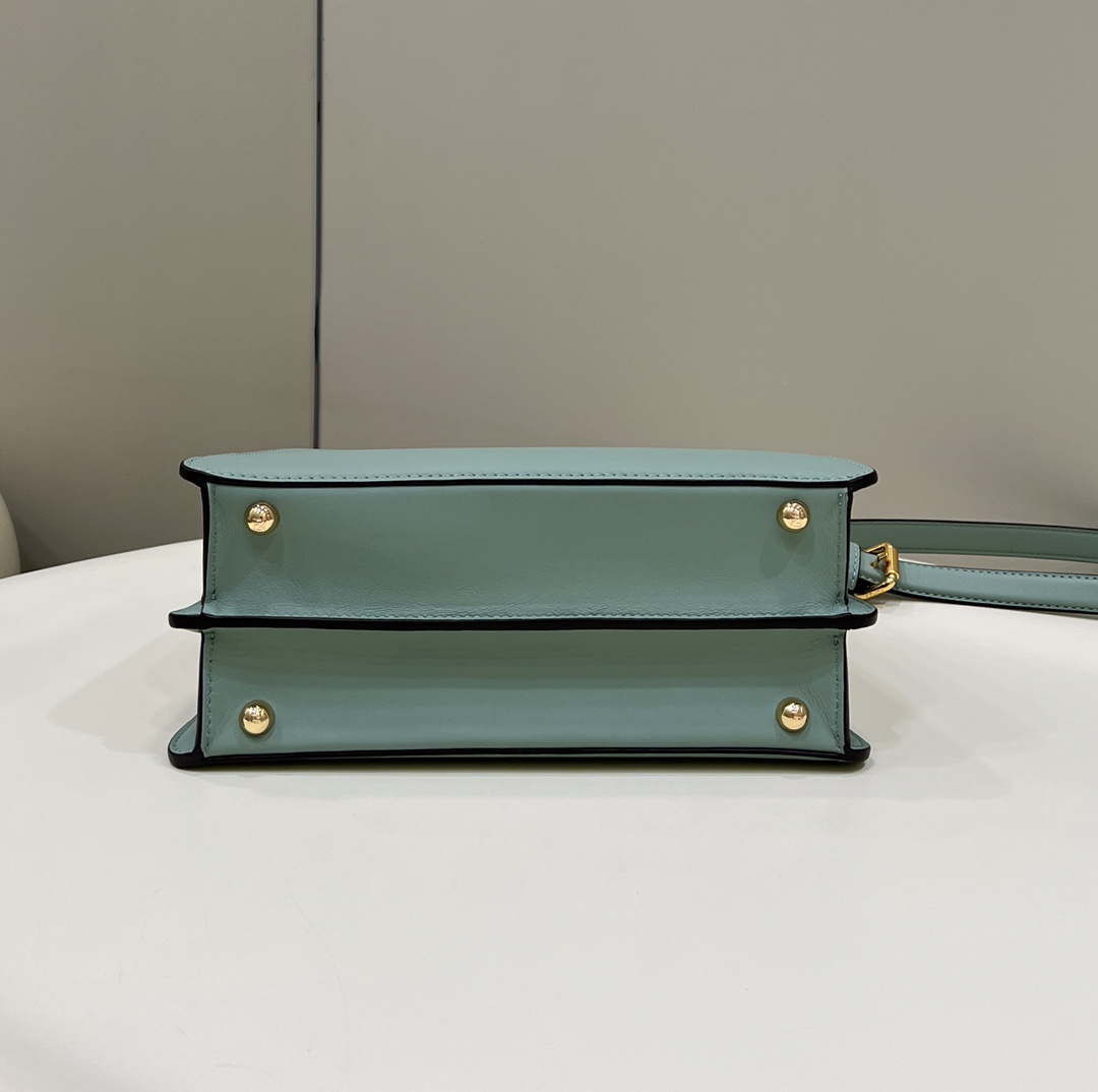 Fendi 8BN327 Peekaboo ISeeU Small Green leather bag
