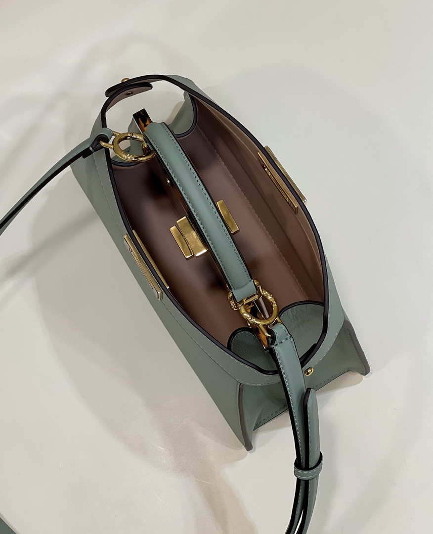 Fendi 8BN327 Peekaboo ISeeU Small Green leather bag