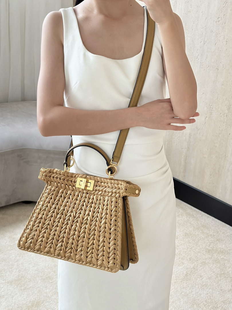 Fendi 8BN327 Peekaboo ISeeU Small Sand leather and interlaced fibre bag 80169M