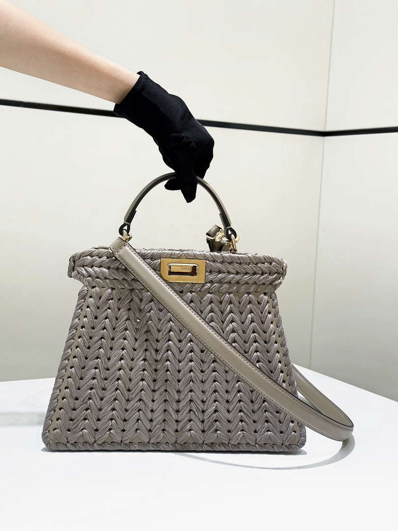 Fendi 8bn327arbcf1i2a Peekaboo ISeeU Small Dove grey leather and interlaced fibre bag 80169M