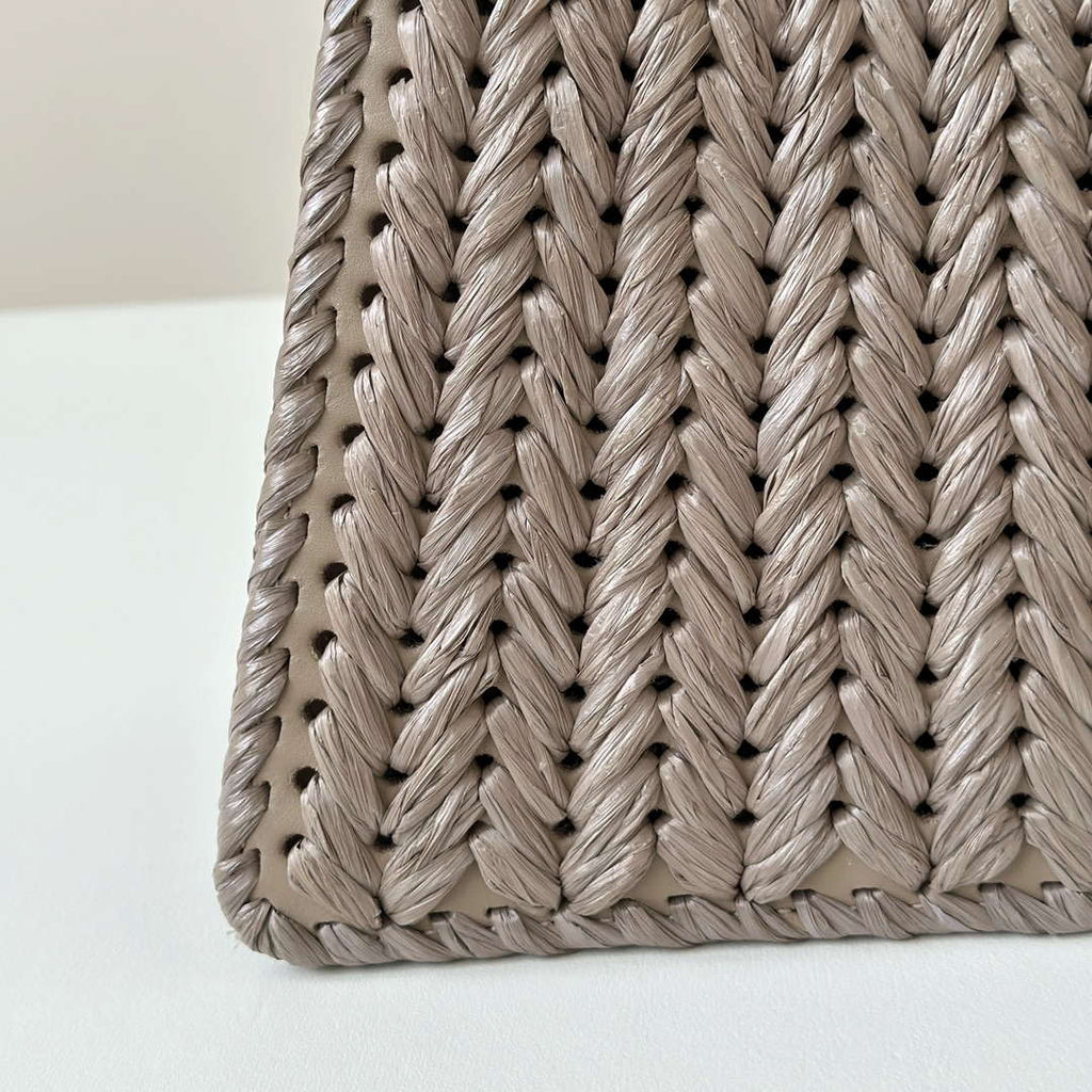 Fendi 8bn327arbcf1i2a Peekaboo ISeeU Small Dove grey leather and interlaced fibre bag 80169M