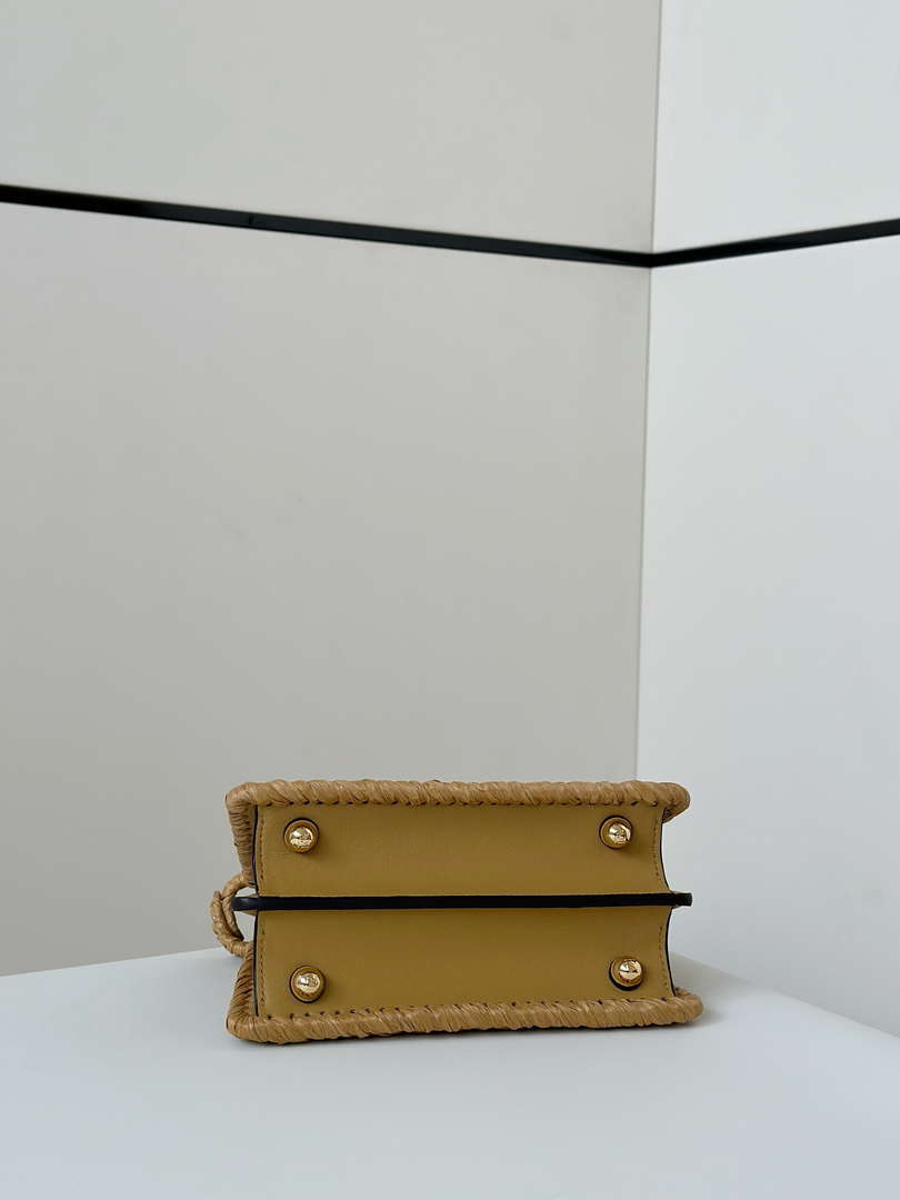 Fendi 8BN335ARBCF0E65 Peekaboo ISeeU Petite Sand leather and interlaced fibre bag 80169s