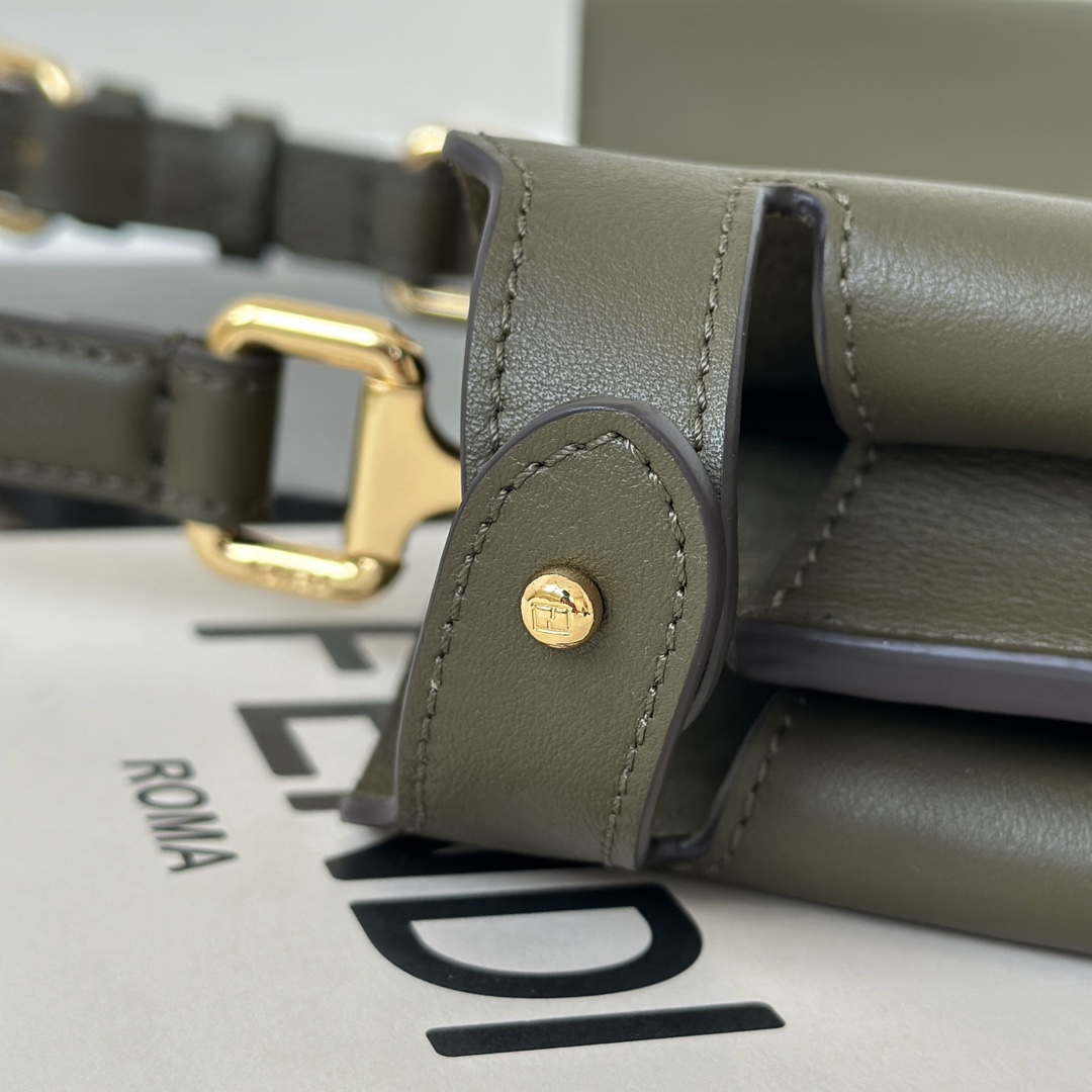 Fendi 8BN353AOVHF19P8 Peekaboo Soft Medium Dark Green leather bag 80172