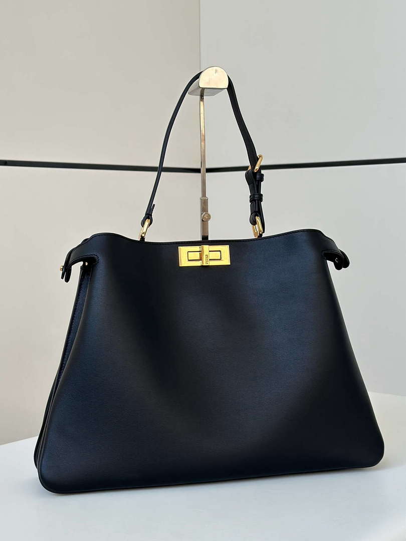 Fendi 8BN358AOVHF1D3Q Peekaboo Soft Large Black leather bag 80172L