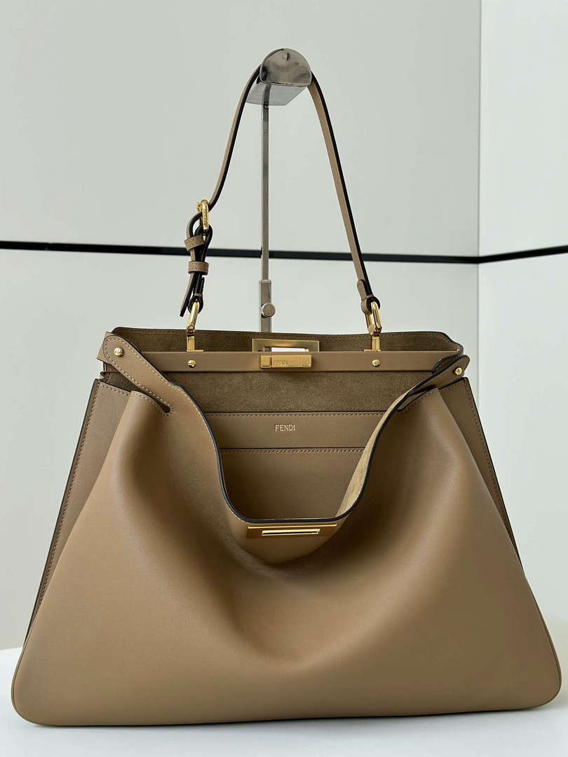 Fendi 8BN358AOVHF1D3Q Peekaboo Soft Large Cappuccino-coloured leather bag 80172L
