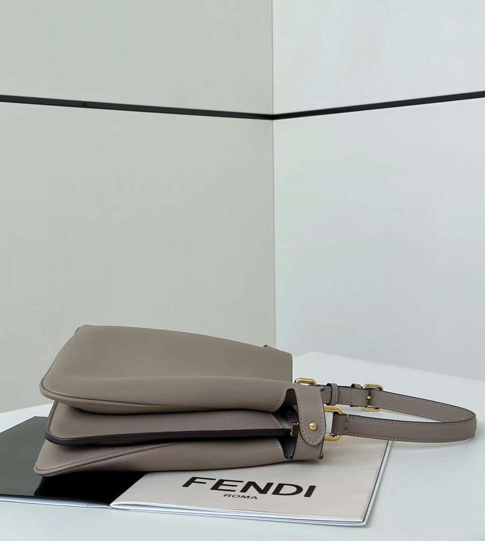 Fendi 8BN353AOVHF19P8 Peekaboo Soft Medium Gray leather bag 80172M