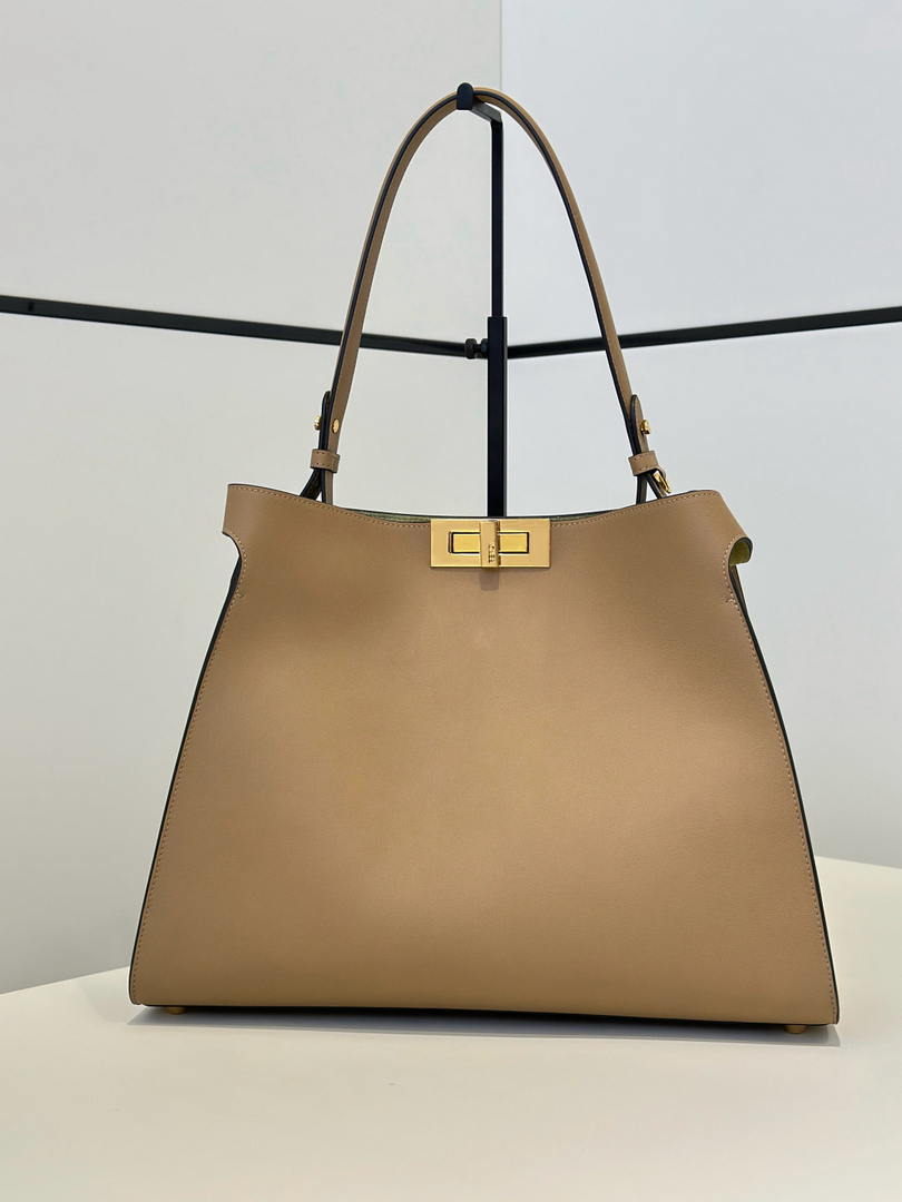 Fendi 8BN368AWPFF1V0H Fendi Way Medium Cappuccino leather and forest green suede bag