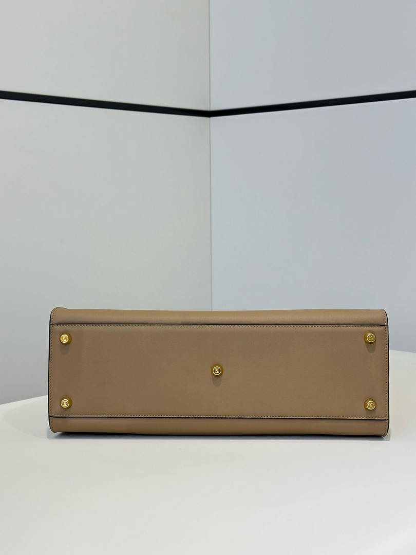 Fendi 8BN368AWPFF1V0H Fendi Way Medium Cappuccino leather and forest green suede bag