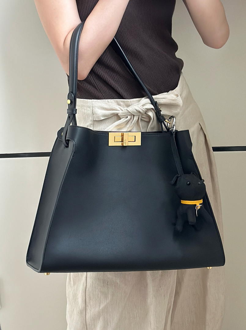 Fendi 8BN368AWPFF1V0H Fendi Way Medium Black leather and chocolate suede bag