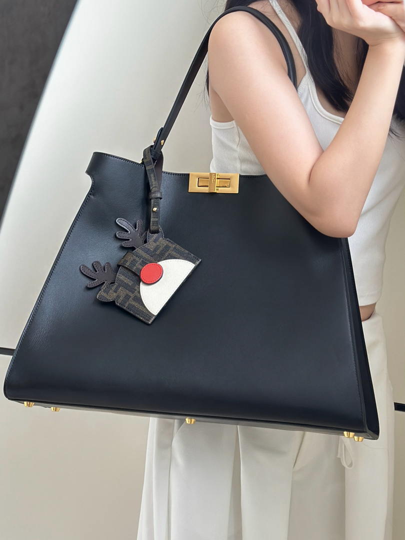 Fendi 8BN369 Fendi Way Large Black  leather and chocolate suede bag