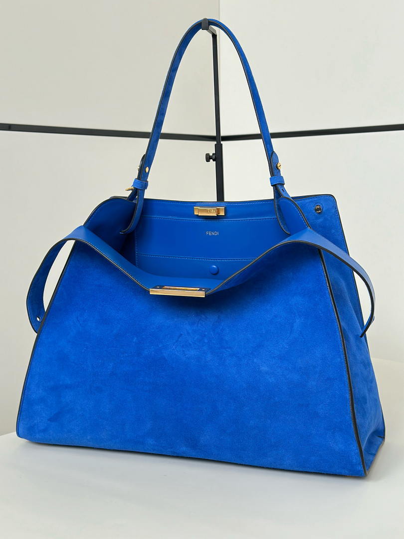 Fendi 8BN369 Fendi Way Large Blue suede bag 369