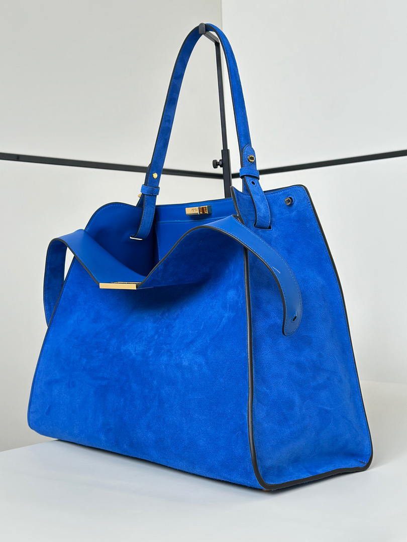 Fendi 8BN369 Fendi Way Large Blue suede bag 369