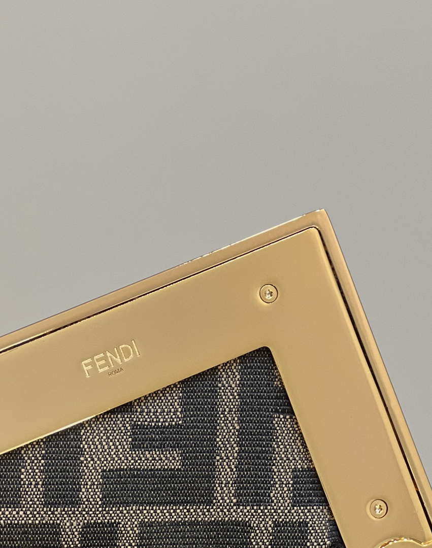 Fendi 8BP127 FENDI FIRST Medium Light Pink leather bag - Default Title - View 6