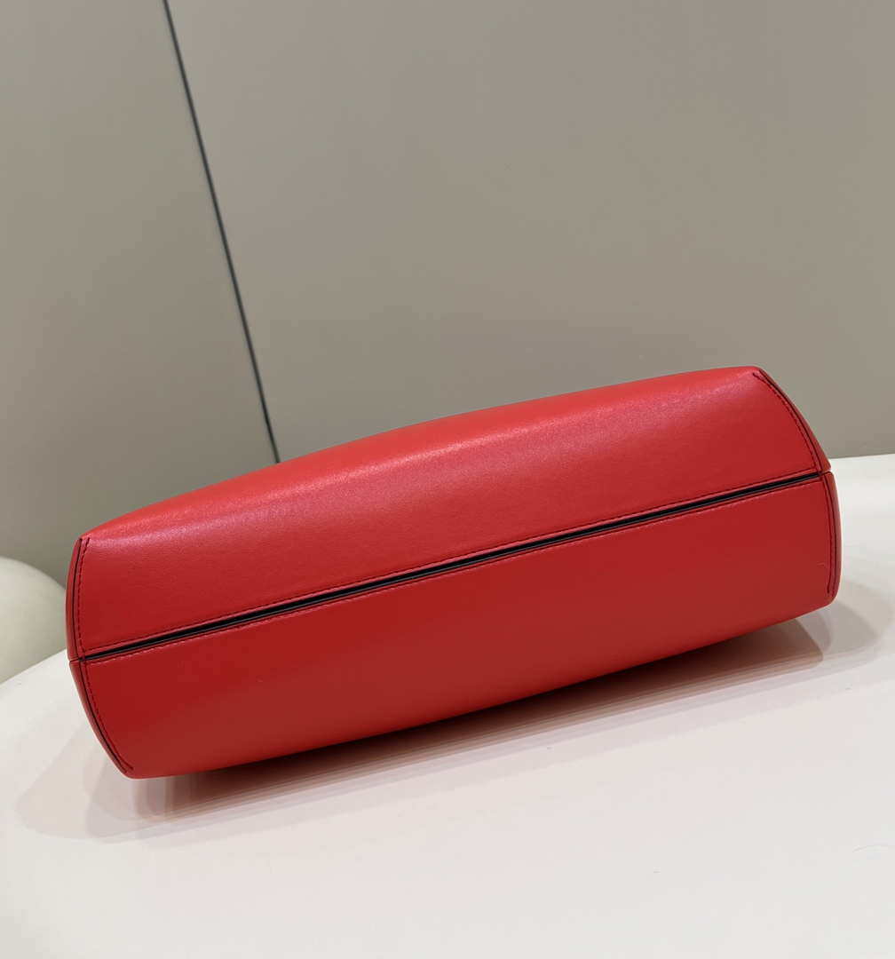 Fendi 8BP127 FENDI FIRST Medium Red leather bag
