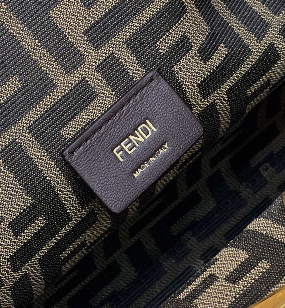 Fendi 8BP127 FENDI FIRST Medium Red leather bag - Default Title - View 7