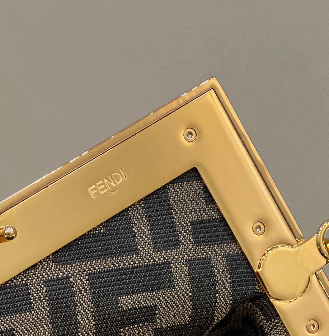 Fendi 8BP129 Fendi First Small Rose Red Gold-colored leather and sequinned bag 80066