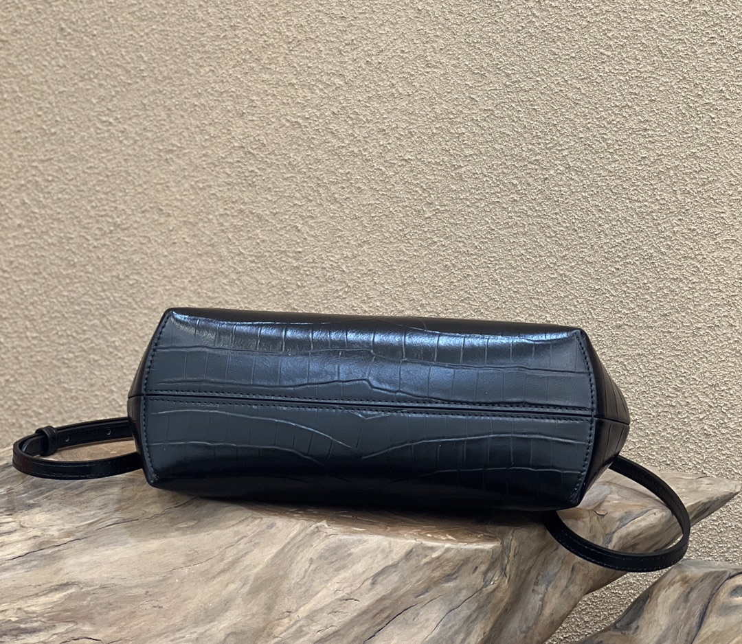 Fendi 8BP129 First Small Crocodile leather bag 80018M Black