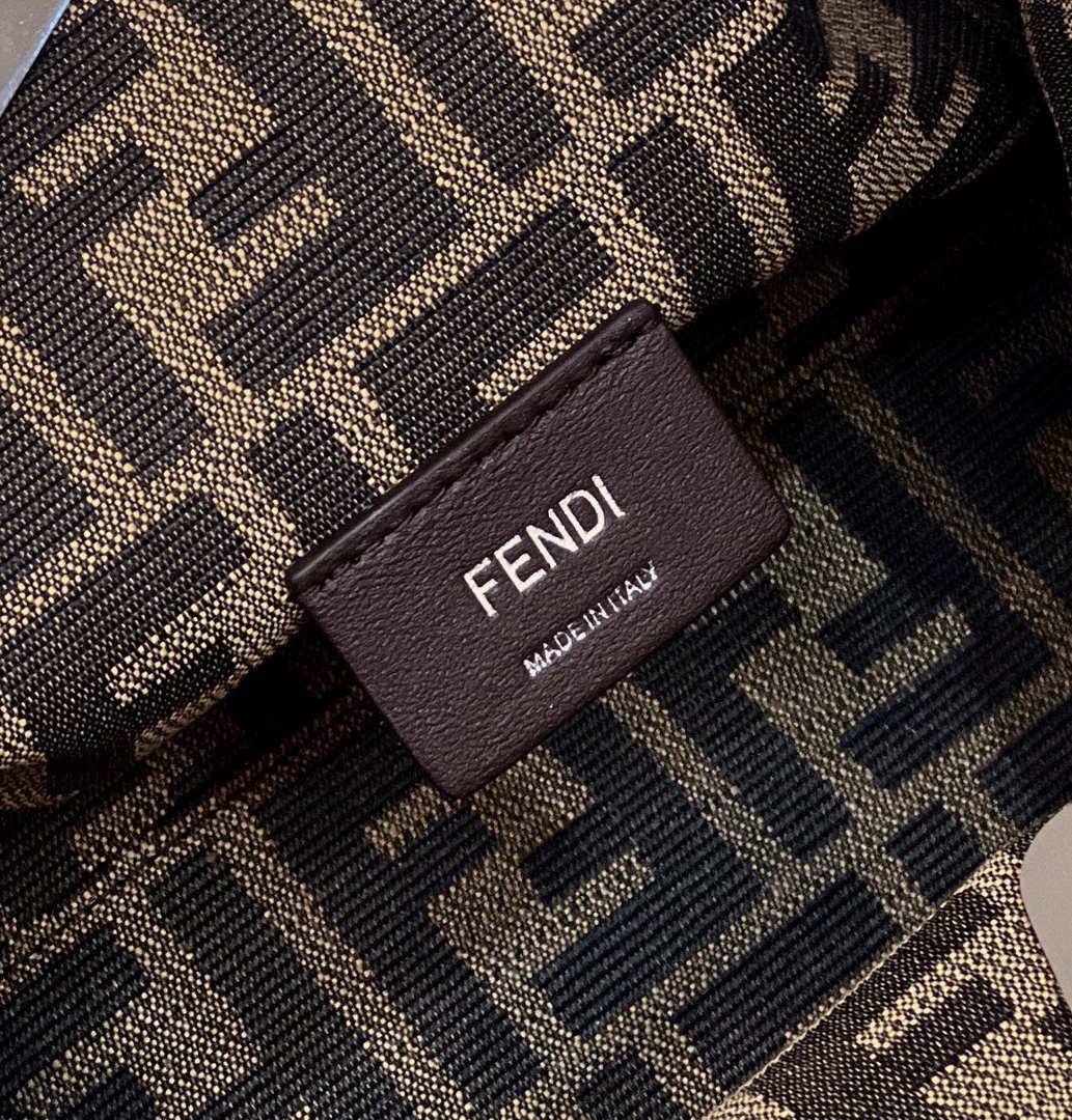 Fendi 8BP129 First Small Fuchsia leather bag 80018M Purple