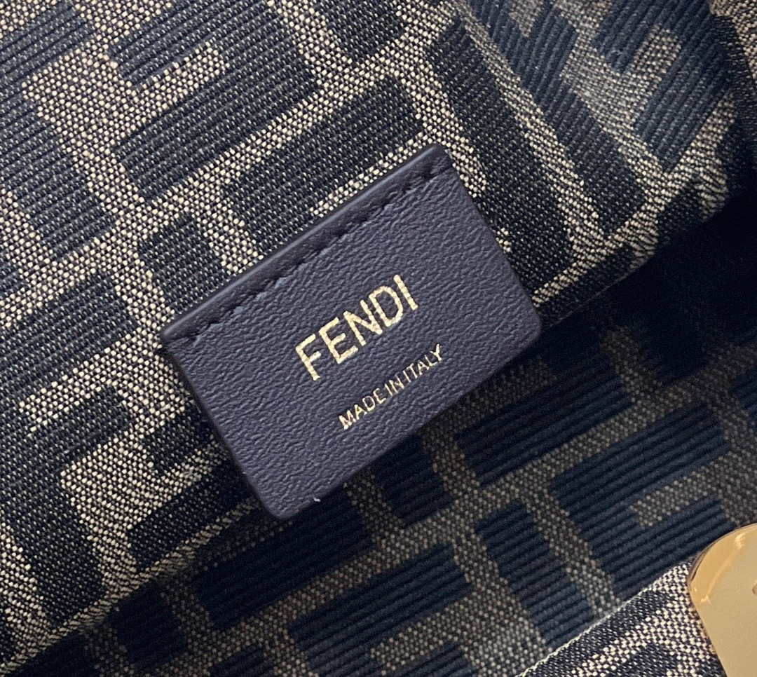 Fendi 8BP129 First Small Fuchsia leather bag 80018M Pink - Default Title - View 6