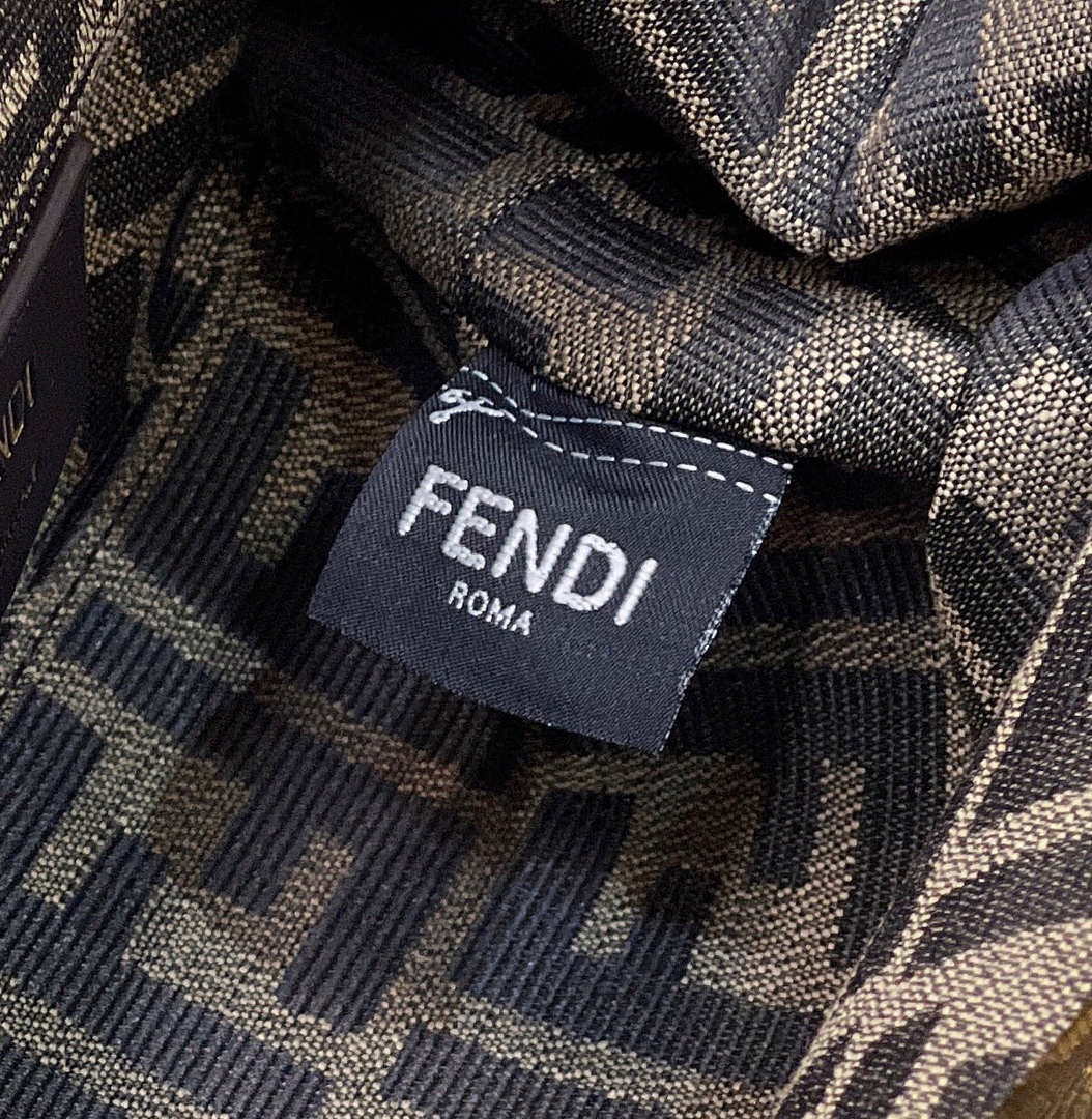 Fendi 8BP129 First Small Fuchsia leather bag 80018M Light Blue