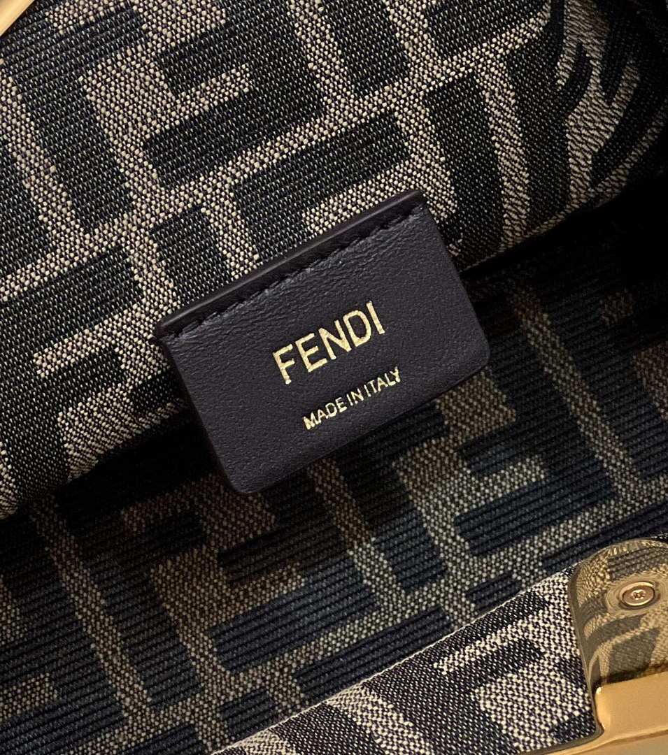 Fendi 8BP129 First Small Pink braided leather bag 80103