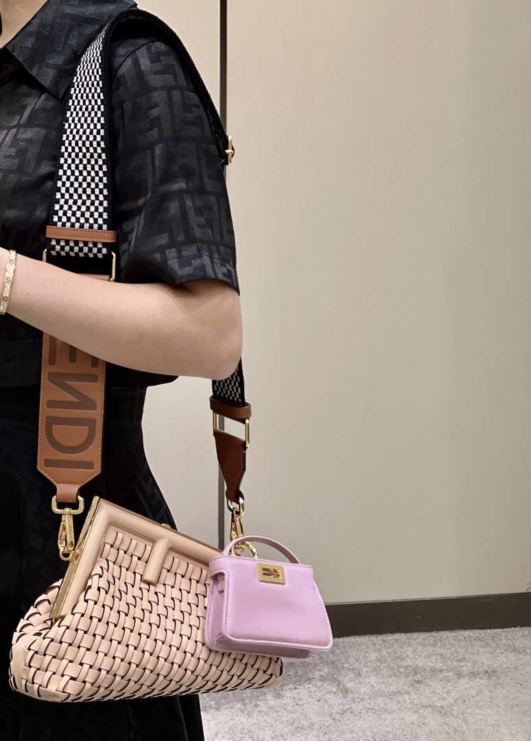 Fendi 8BP129 First Small Pink braided leather bag 80103