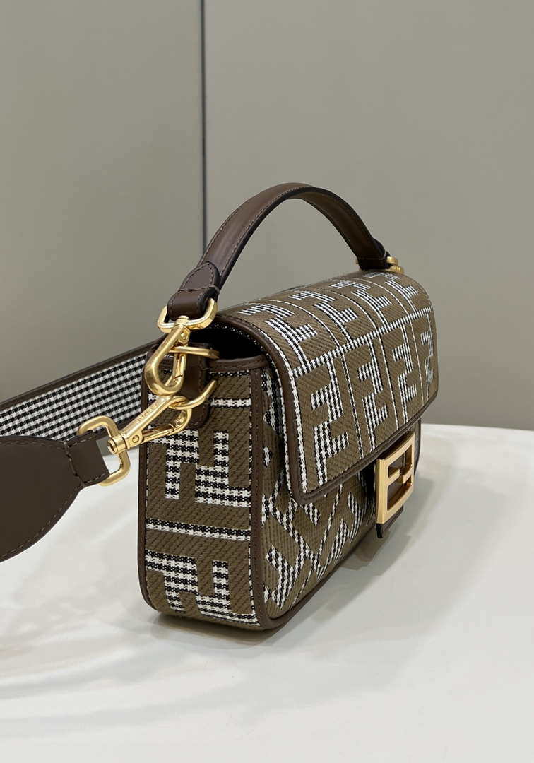 Fendi 8BR600 Baguette Brown houndstooth wool bag with FF embroidery - Default Title - View 3