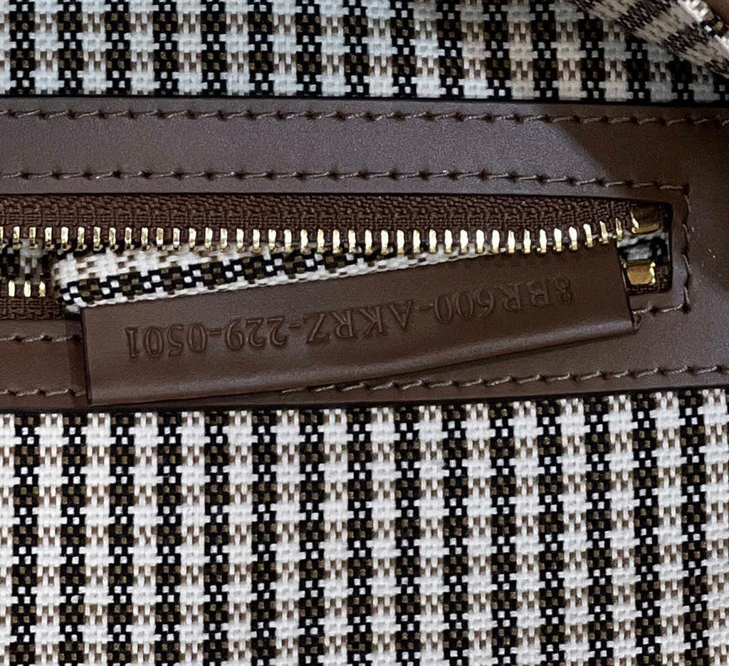Fendi 8BR600 Baguette Brown houndstooth wool bag with FF embroidery