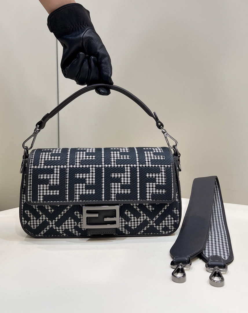 Fendi 8BR600 Baguette Gray houndstooth wool bag with FF embroidery - Default Title - View 1