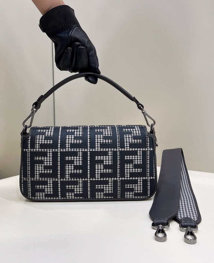 Fendi 8BR600 Baguette Gray houndstooth wool bag with FF embroidery - Default Title - View 2