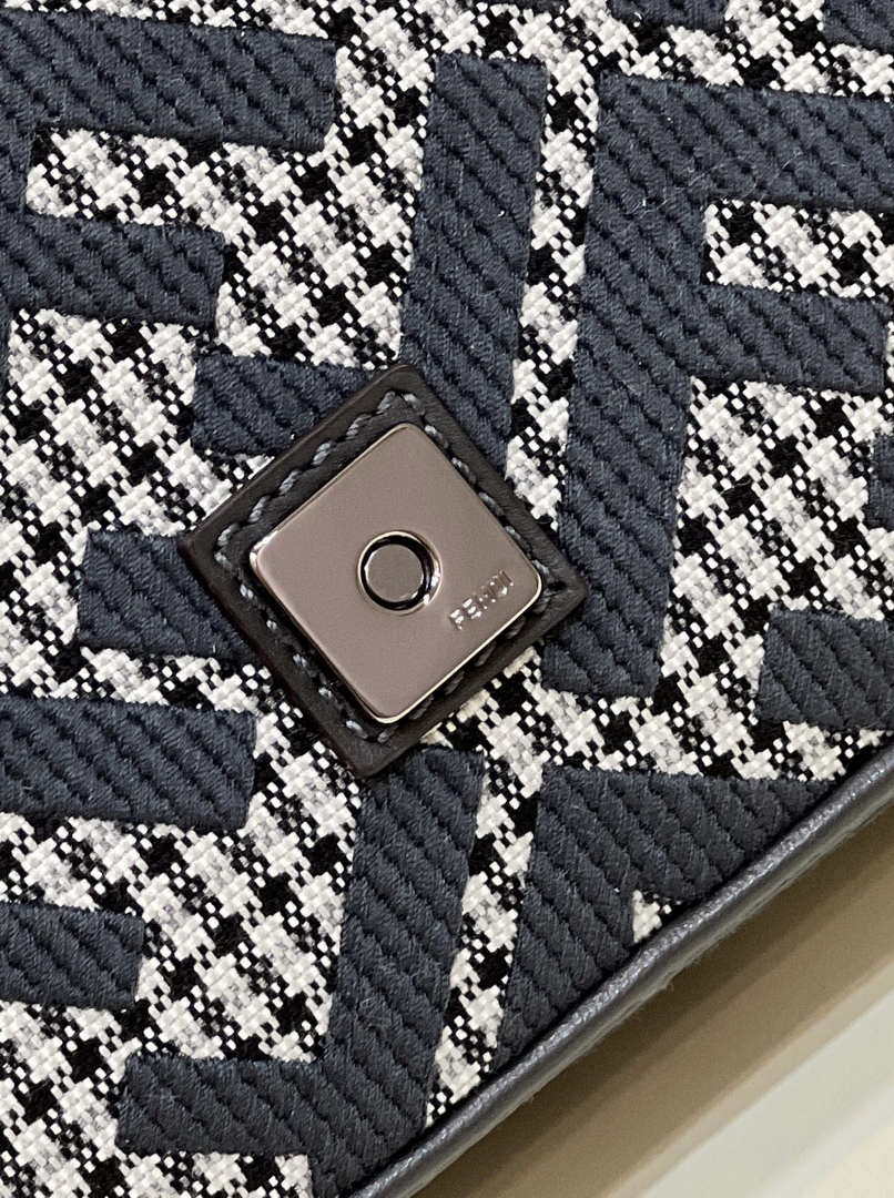 Fendi 8BR600 Baguette Gray houndstooth wool bag with FF embroidery