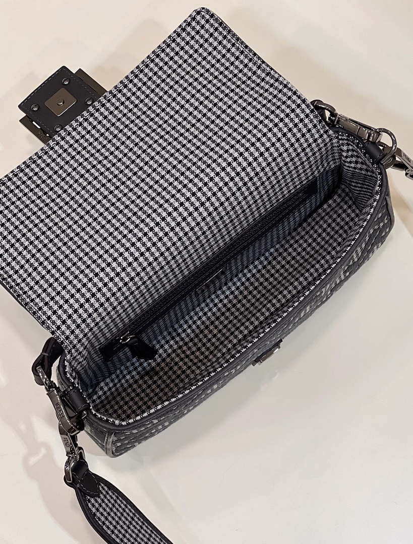 Fendi 8BR600 Baguette Gray houndstooth wool bag with FF embroidery - Default Title - View 9