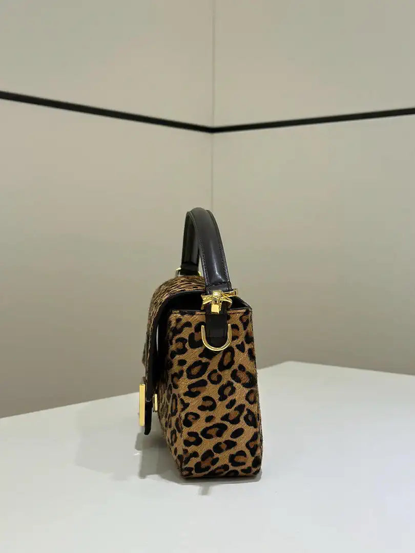 Fendi 8BR600 Baguette Medium bag Printed cavallino calfskin bag 8691M
