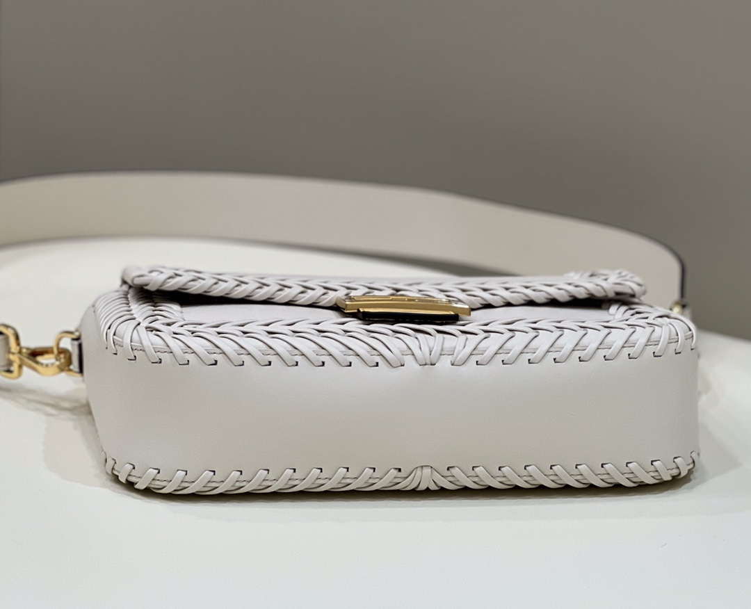 Fendi 8BR600 Baguette Medium Beige hand-woven leather 8536 bag