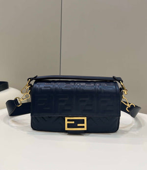 Fendi 8BR600 Baguette Medium Black leather 0135M bag - Default Title - View 1