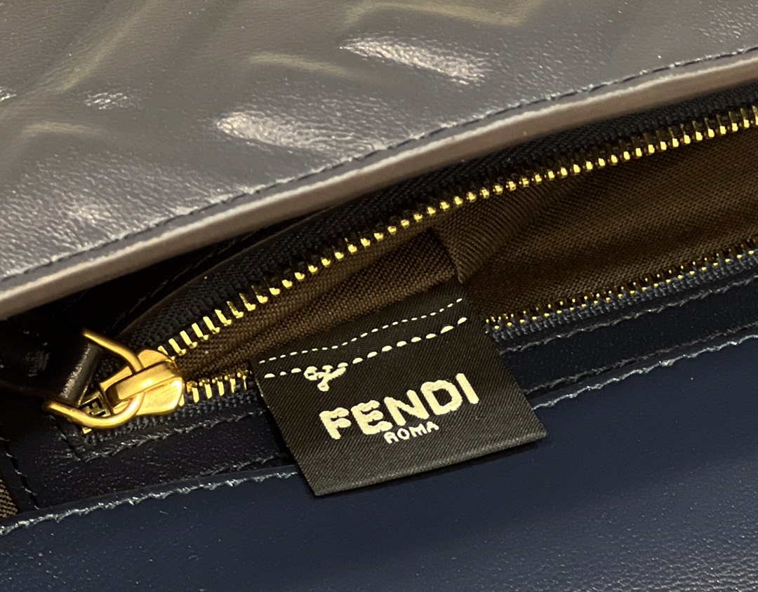 Fendi 8BR600 Baguette Medium Black leather 0135M bag - Default Title - View 6