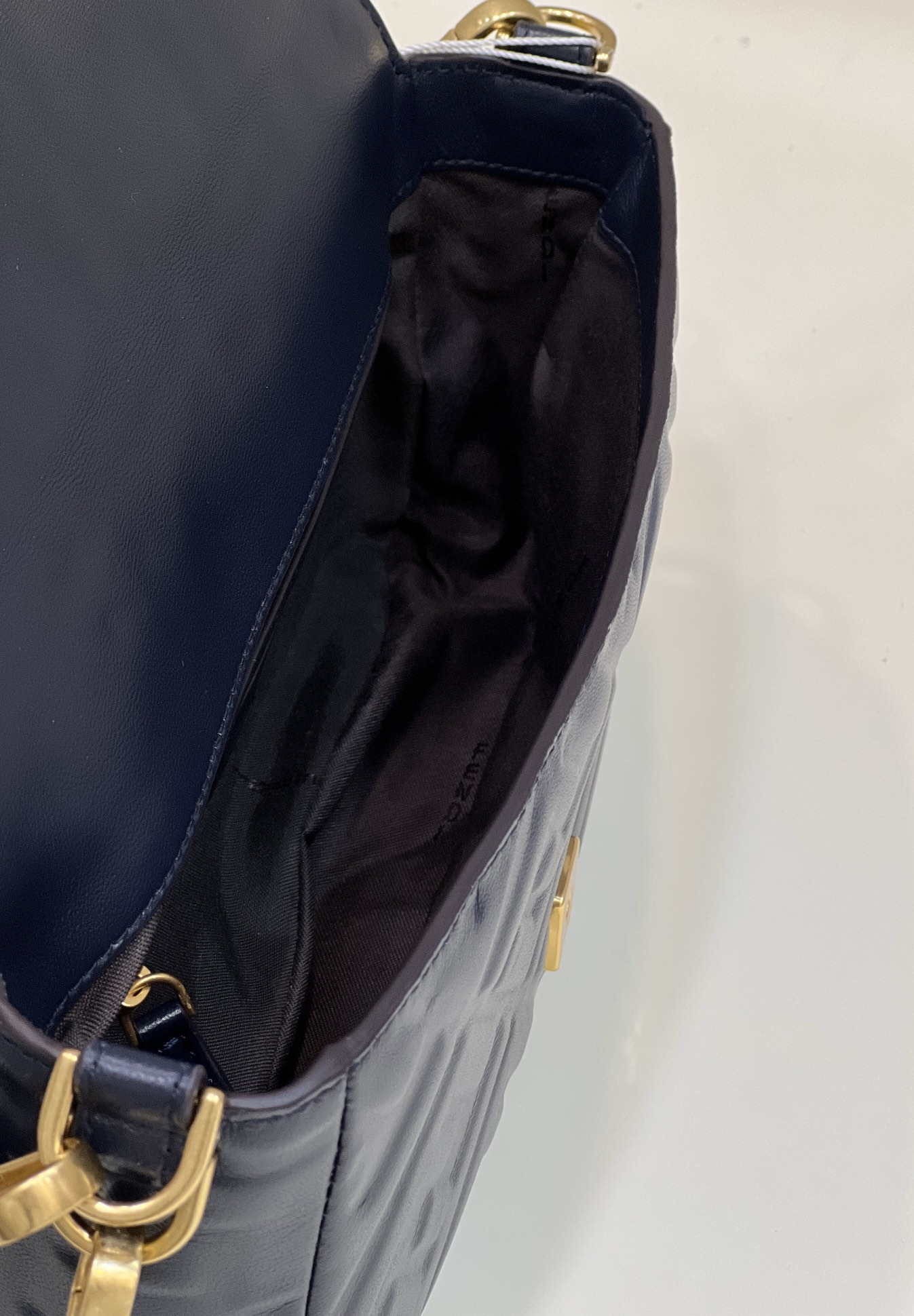 Fendi 8BR600 Baguette Medium Black leather 0135M bag - Default Title - View 9