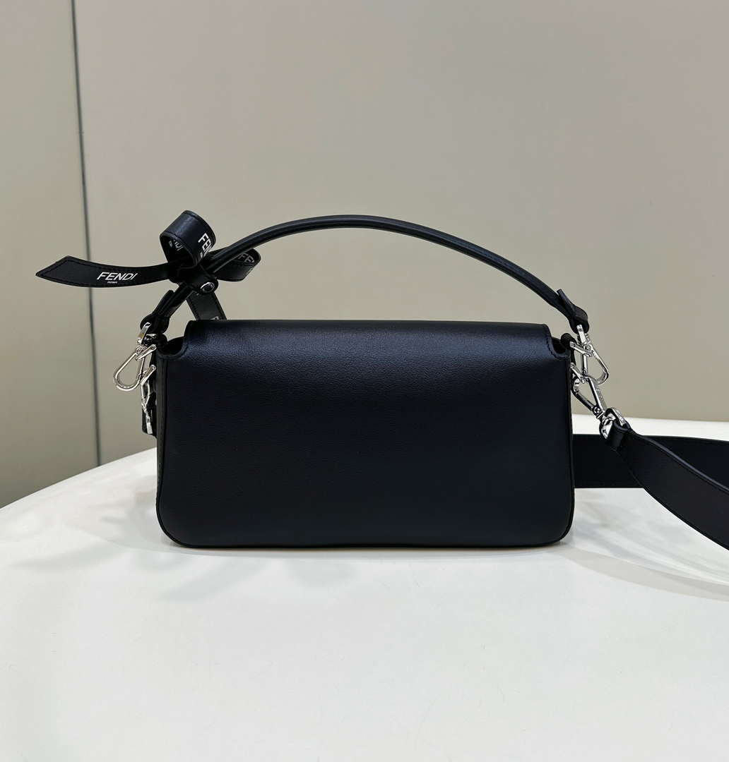 Fendi 8BR600 Baguette Medium Black leather 8619 bag Black
