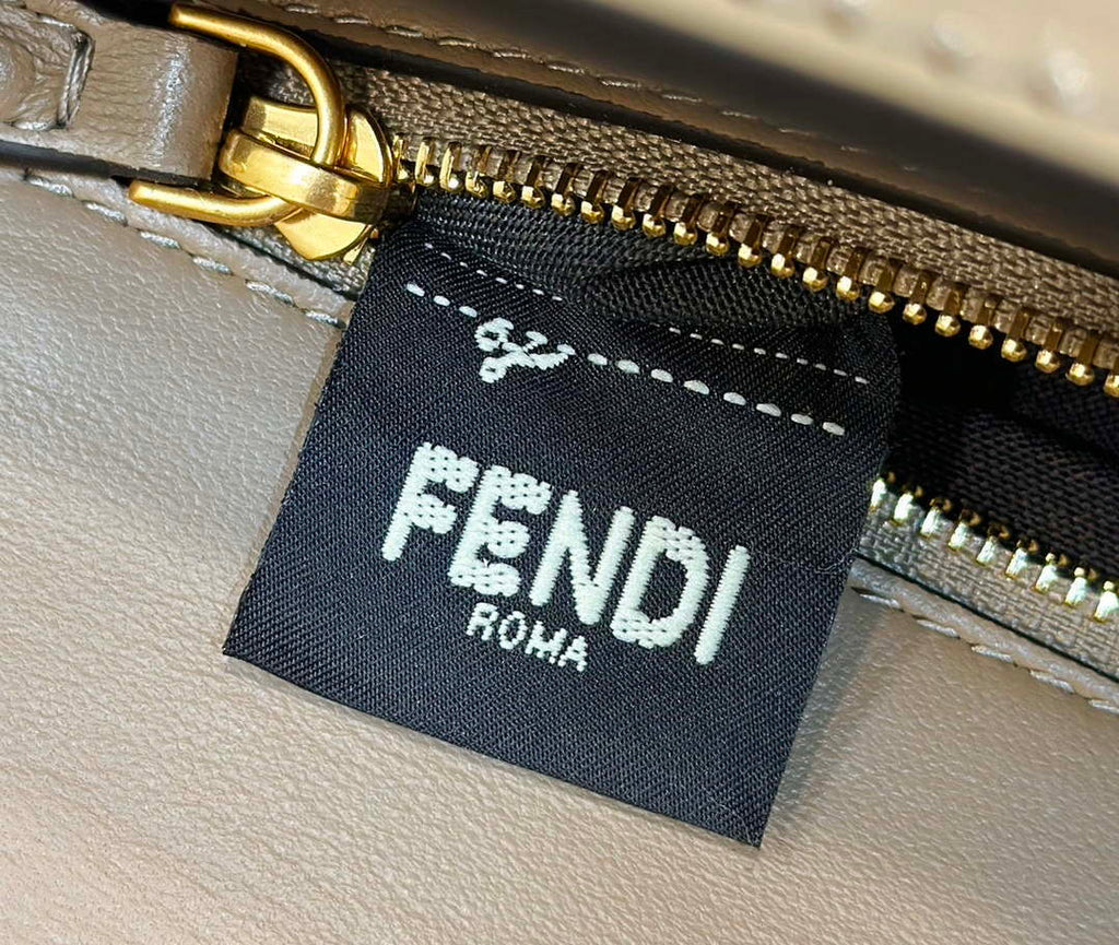 Fendi 8BR600 Baguette Medium Crocodile leather 8628 bag Apricot