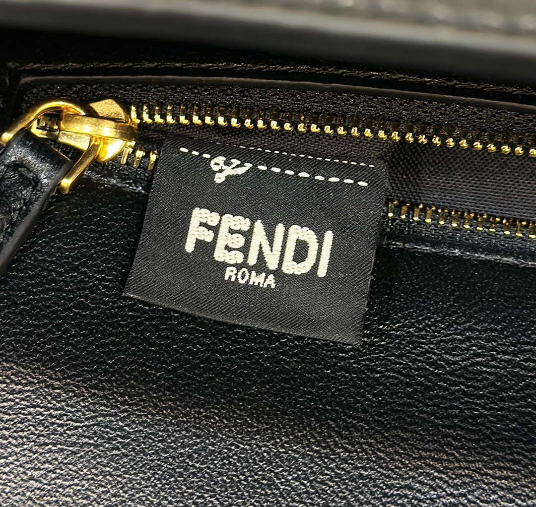 Fendi 8BR600 Baguette Medium Crocodile leather 8628 bag Black - Default Title - View 11