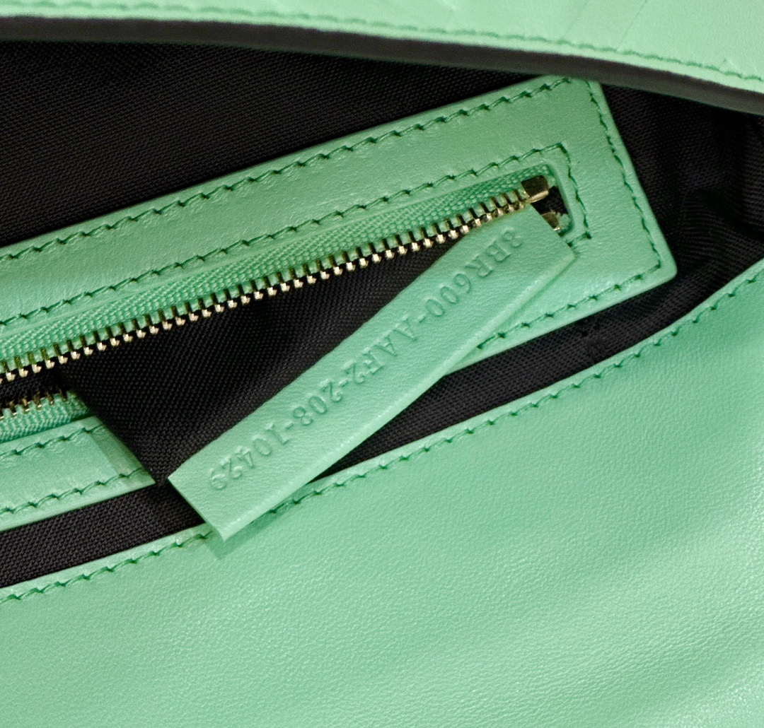 Fendi 8BR600 Baguette Medium Green leather 0135M bag - Default Title - View 8
